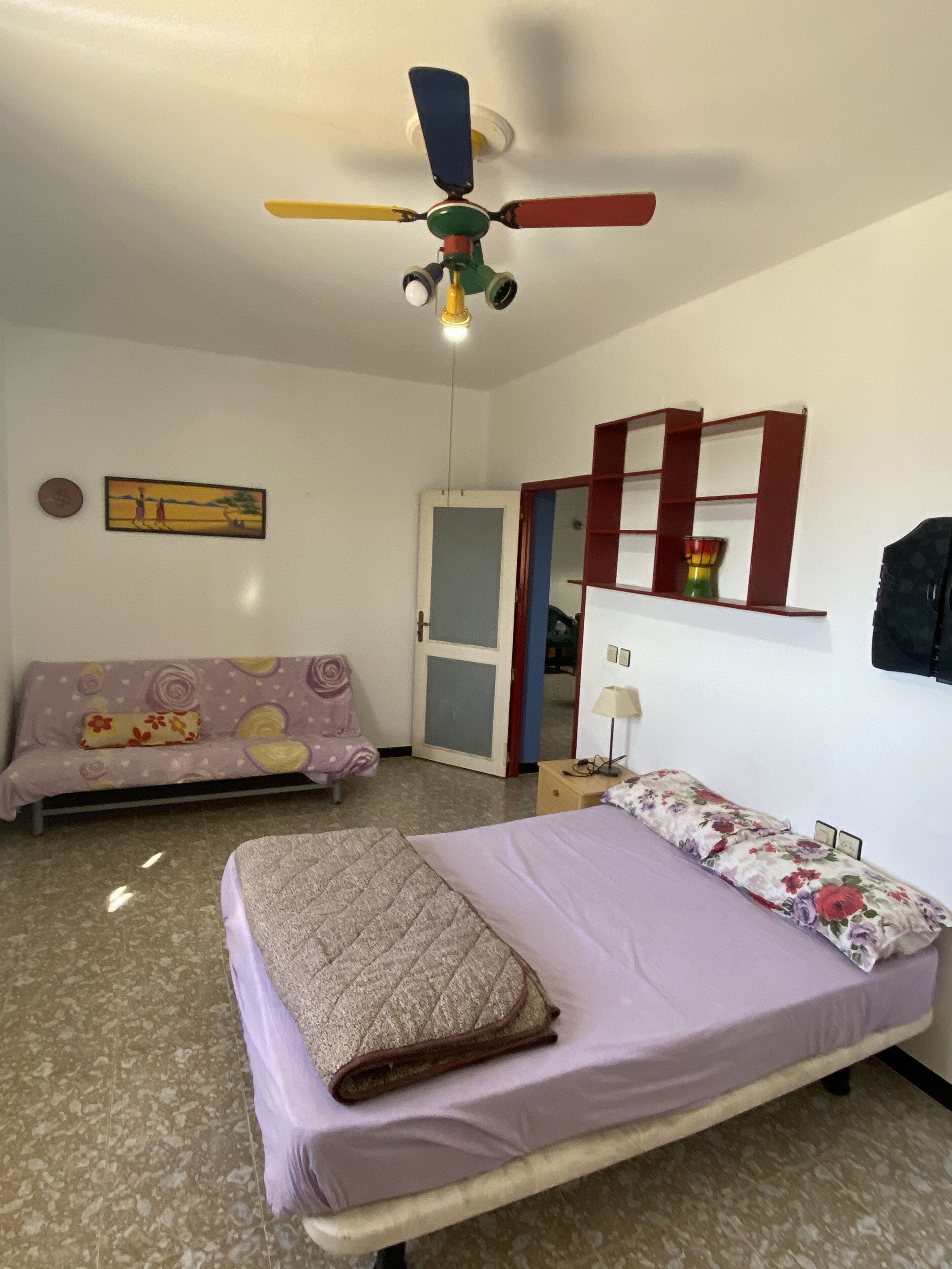 4 bedrooms, bed sheets
