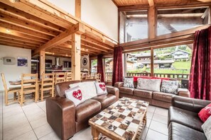 Fireplace - Chalet, fireplace or stove, parking, tv, ski locker, 208m², Morzine (Morzine)