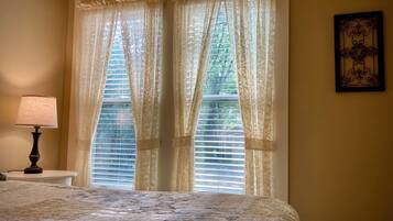 5 bedrooms, iron/ironing board, travel cot, free WiFi