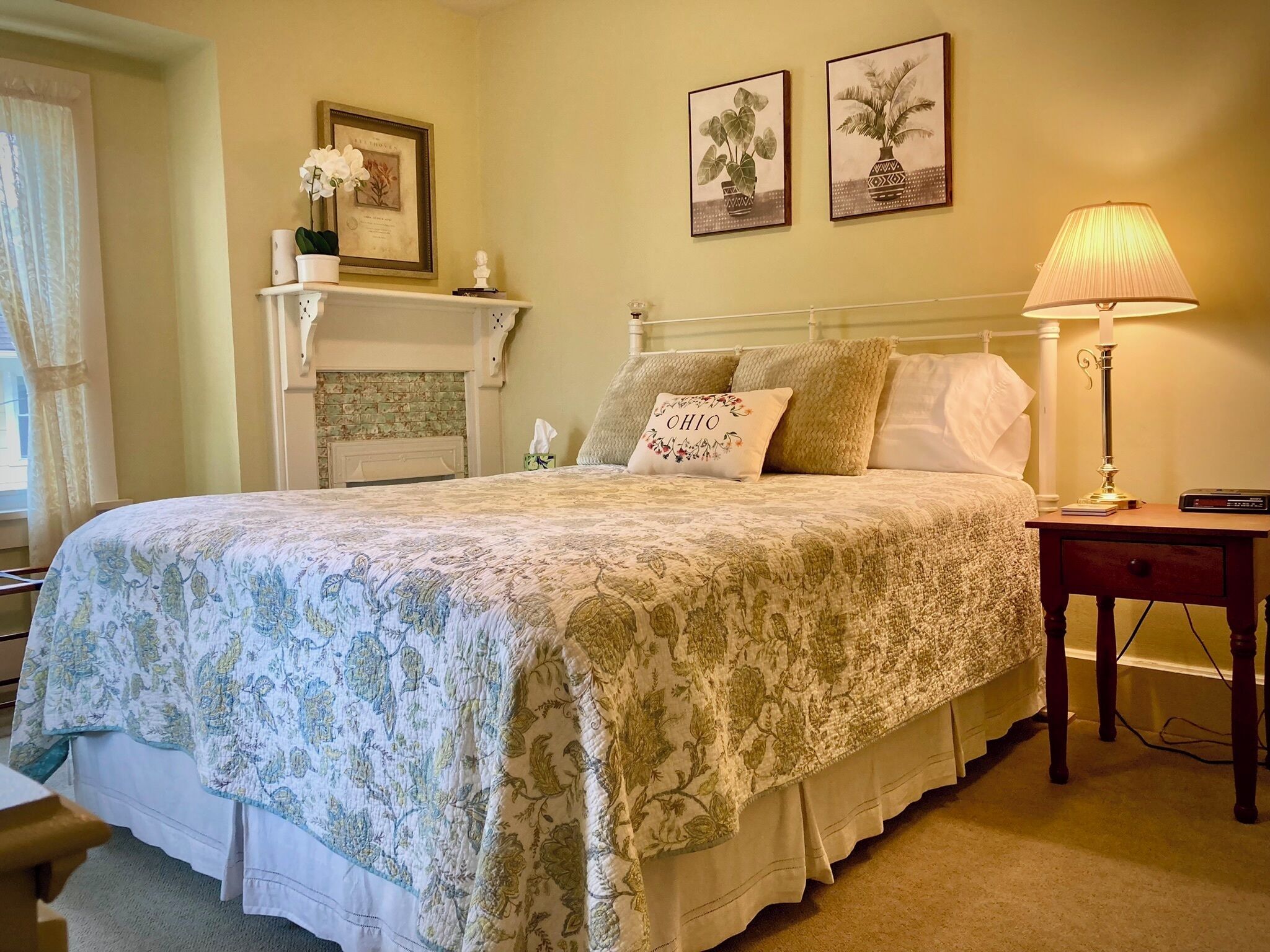 5 bedrooms, iron/ironing board, travel crib, free WiFi