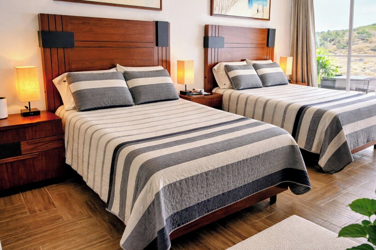 4 bedrooms, desk, iron/ironing board, free WiFi