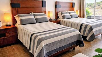 4 bedrooms, desk, iron/ironing board, free WiFi