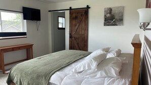 3 soverom, strykejern/-brett, wi-fi (inkludert) og sengetøy