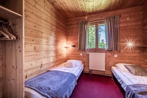 3 室のベッドルーム、WiFi、ベッドシーツ