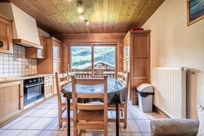 Dining - Balcony, parking, tv, 60m², Morzine (Morzine)