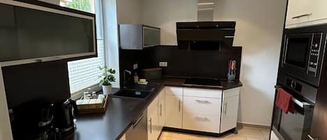 Microwave, oven, stovetop, dishwasher