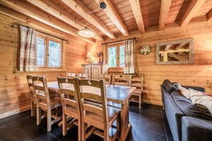 Dining - Chalet, 3rd floor, view mountain, sauna, balcony, fireplace or stove, tv, 120m², Morzine (Morzine)