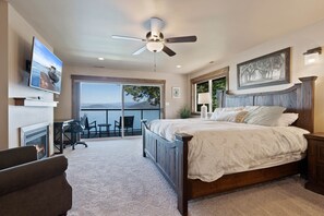 5 habitaciones, escritorio y tabla de planchar con plancha 
