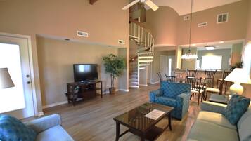 Villa, 2 Bedrooms, Smoking, Balcony | Living room