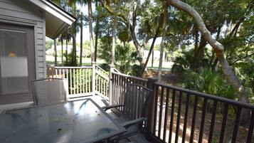 Villa, 2 Bedrooms, Smoking, Balcony | Garden