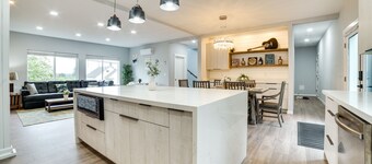 Luxe & Modern Seattle Escape! 9 Mi to Dtwn