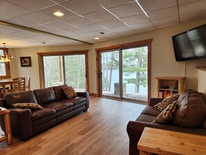 Smart TV, fireplace, offices