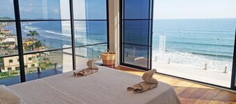 Clift Beach House With Breathtaking Views