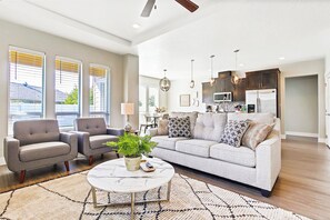 Living area - Top Rated • Spotless • Prime Central Location • Where Guests Return (Meridian)