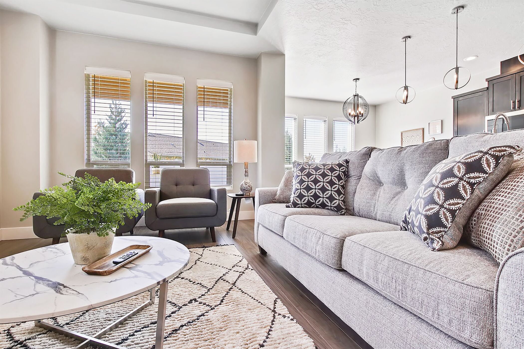 New Elegant & Private Retreat - Spotless, Spacious, Great Central Boise Area - Meridian, ID