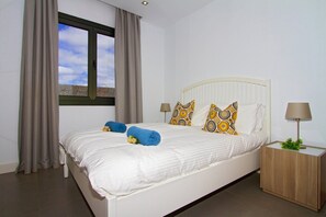 4 bedrooms, in-room safe, iron/ironing board, free WiFi