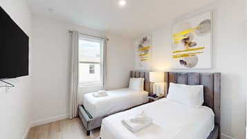 Townhome, 5 Bedrooms (Private Pool)