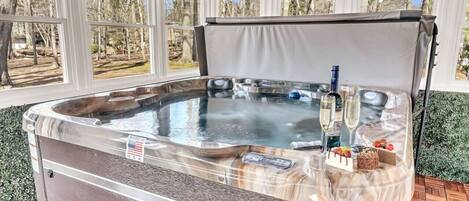 Indoor spa tub