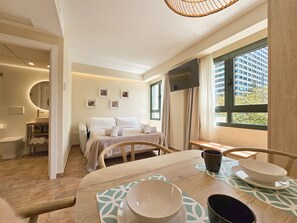 Strykjärn/strykbräda, gratis wi-fi och sängkläder