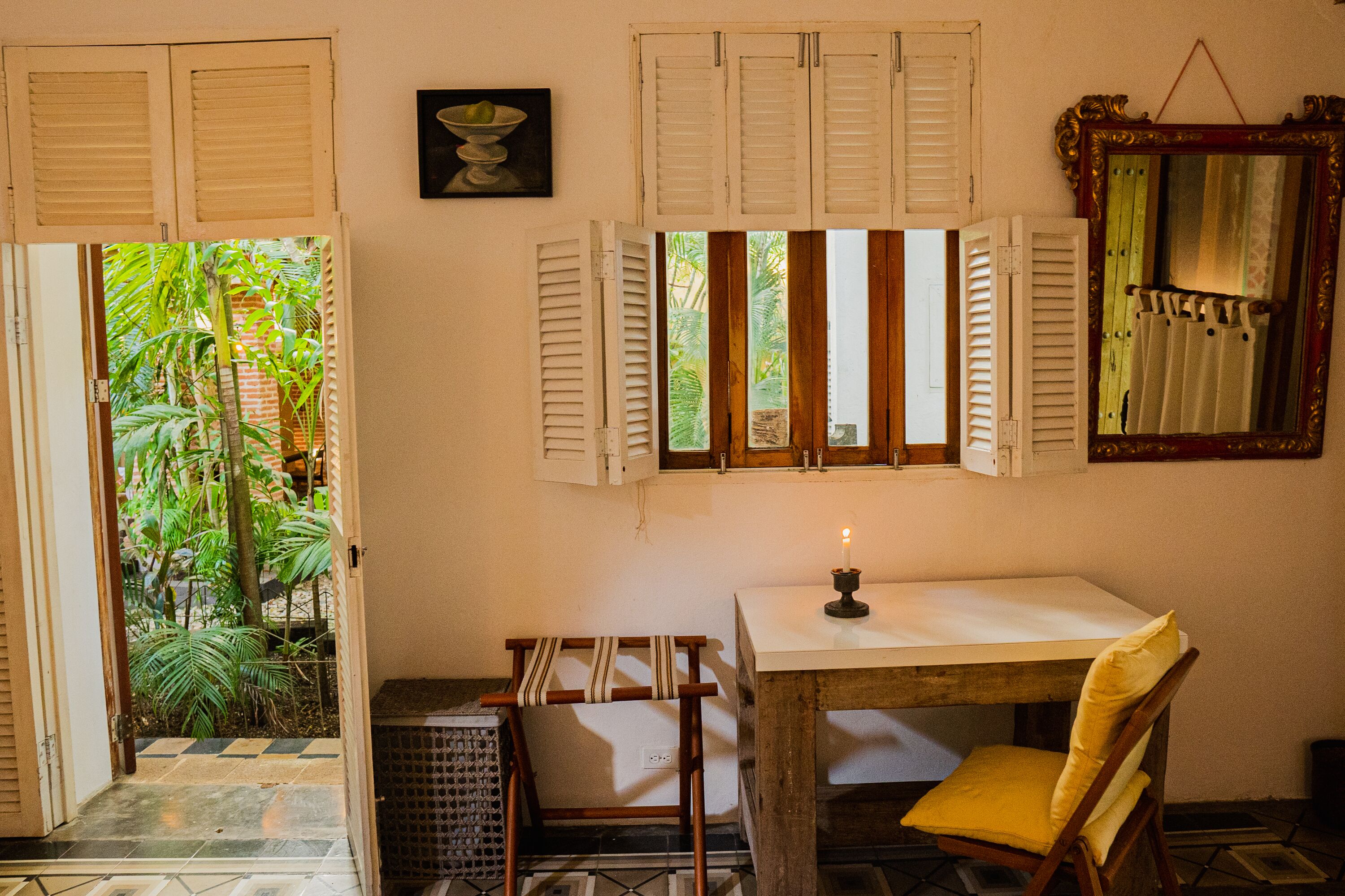 standard double room | individually decorated, individually furnished, free wifi, bed sheets