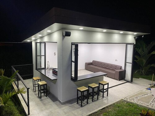 Beautiful private house vía armenia