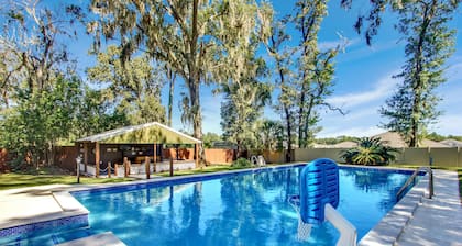Ocala Oasis 4BR w/Pool/Cabana/GameRoom/MiniGolf
