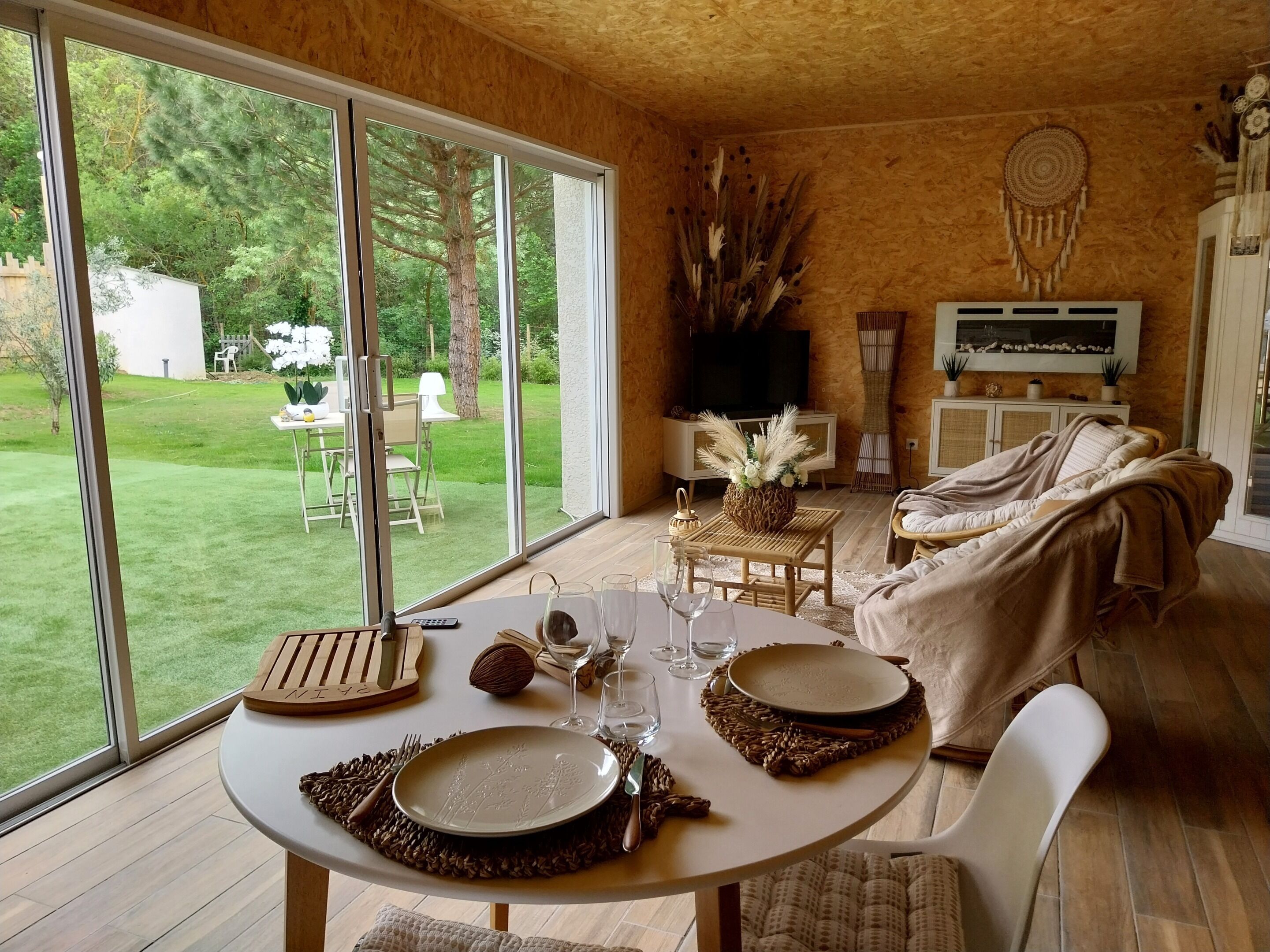 "F"anny Wigwam 26m2 And 50m2 Relaxation Area - Carcassonne