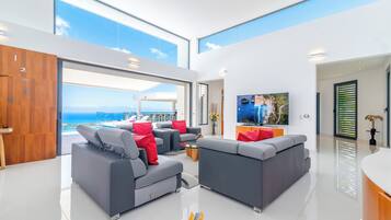 Smart TV, books