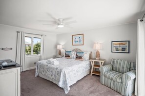 5 soverom, strykejern/-brett, wi-fi (inkludert) og sengetøy