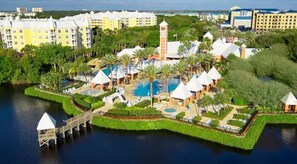 Exterior - Hilton Grand Vacations @ Seaworld
Sleeps 6 - 2 King bedrooms - 2 bathrooms
(Orlando)