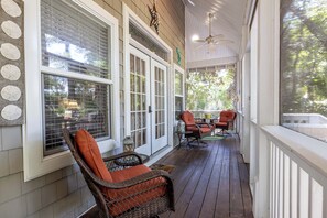 Terrace/patio - 23 Davis Love - New to VRBO! Resort Access Included! (Fripp Island)