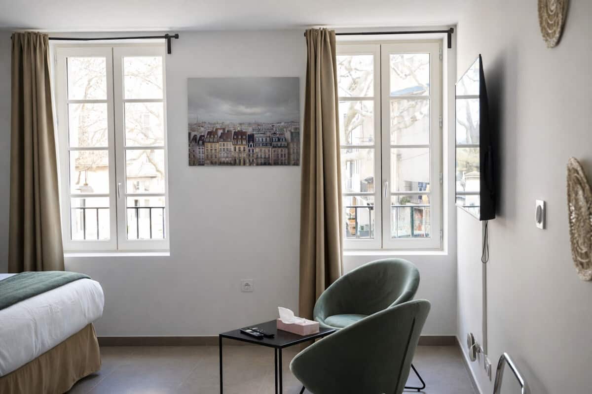 Studio Deluxe, salle de bains attenante (studio 302)