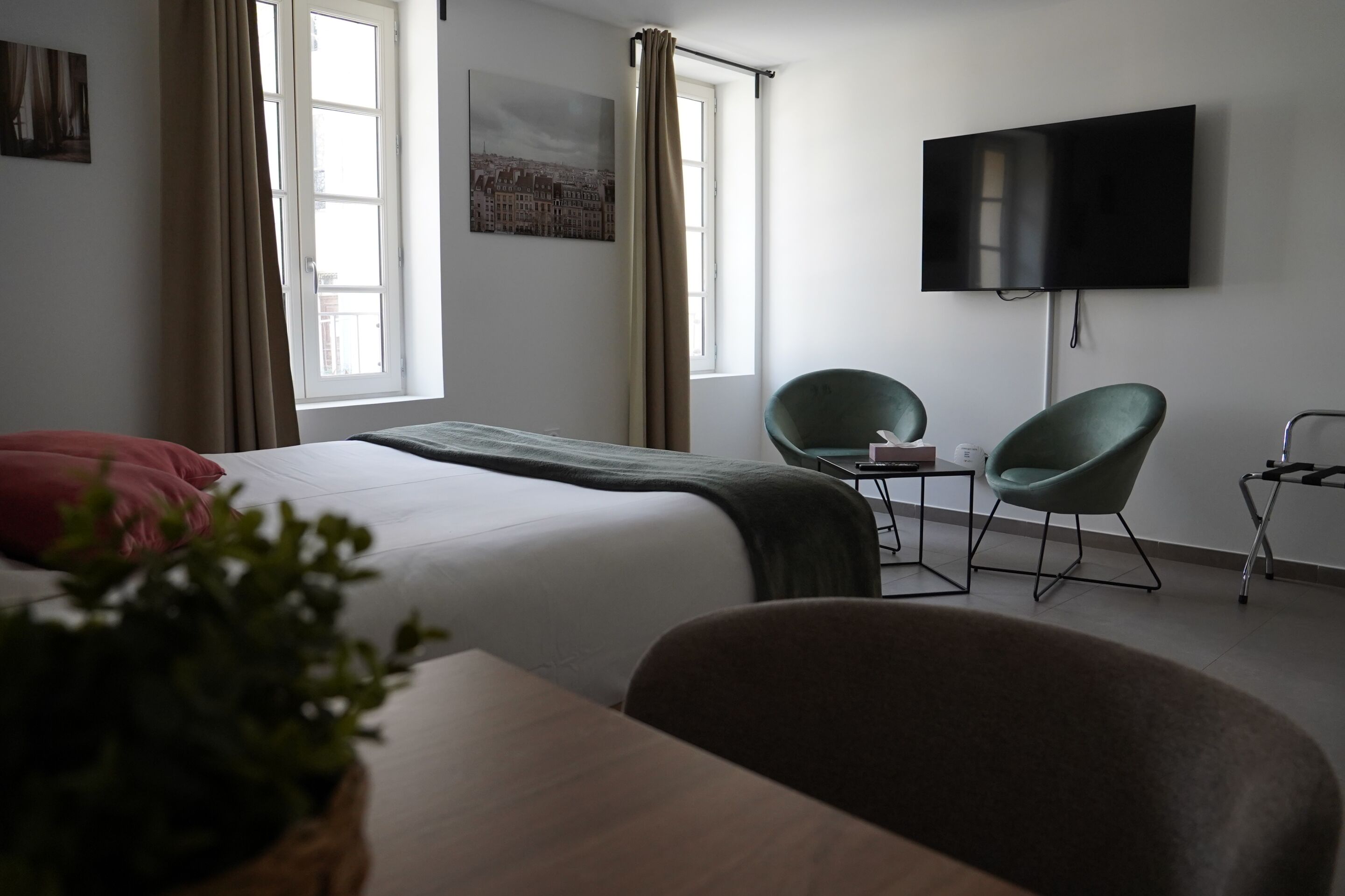 Coffres-forts dans les chambres, rideaux occultants