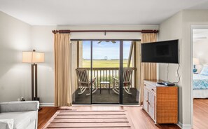 1 bedroom, iron/ironing board, free WiFi, bed sheets - 185 Beach Club Villa - New to VRBO! Resort Access Included! (Fripp Island)