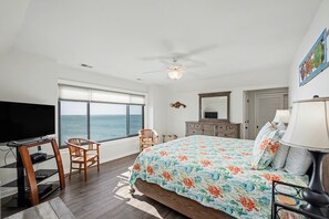 2 quartos, ferros/tábuas de passar roupa, Wi-Fi de cortesia