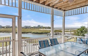 Outdoor dining - 24 Sea Mist Rd (Fripp Island)