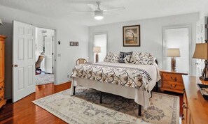 4 chambres, fer et planche à repasser, accès au Wi-Fi (inclus)