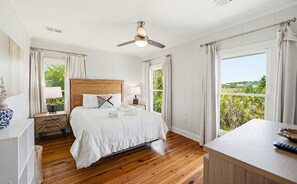 4 habitaciones, tabla de planchar con plancha y wifi gratis 