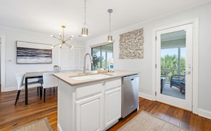 Interior - 475 Tarpon Blvd (Fripp Island)