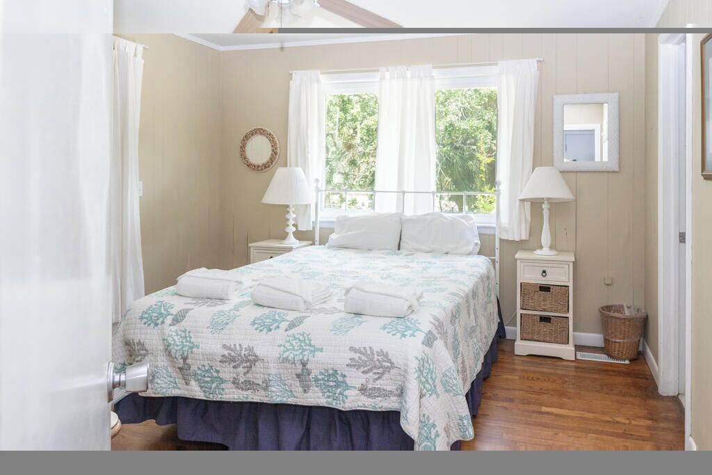 5 chambres, fer et planche à repasser, Wi-Fi gratuit, draps fournis