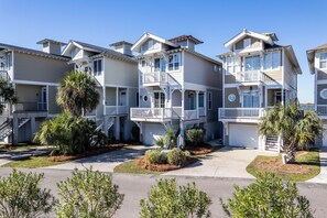 Exterior - 15 Quarterdeck Lane - Resort Access Included! Golf Cart Included! Amazing Sunset Views! (Fripp Island)