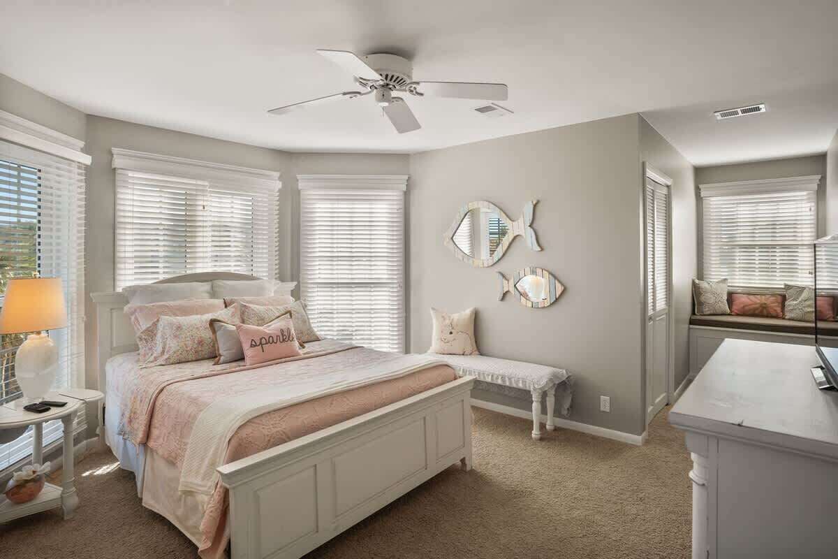 3 عدّة غرف نوم ومكواة/لوح كي وواي فاي مجانًا وملاءات أسرّة