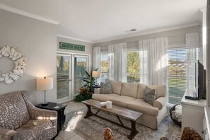 TV - 302 Ocean Point Drive (Fripp Island)