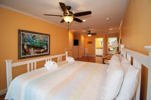 4 عدّة غرف نوم ومكواة/لوح كي وواي فاي مجانًا وملاءات أسرّة