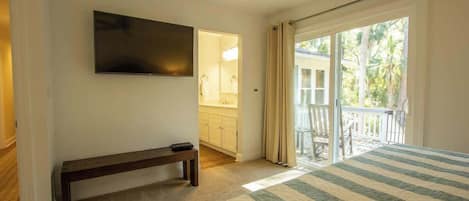 5 chambres, fer et planche Ă repasser, accĂšs au Wi-Fi (inclus)