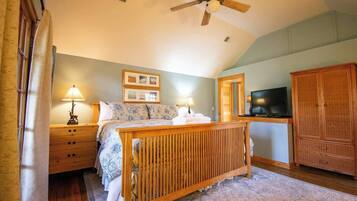 4 soverom, strykejern/-brett, wi-fi (inkludert) og sengetøy