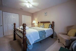 3 bedrooms, iron/ironing board, free WiFi, bed sheets