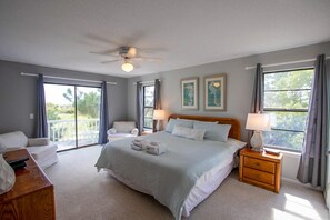 5 Schlafzimmer, BĂŒgeleisen/BĂŒgelbrett, kostenloses WLAN, BettwĂ€sche