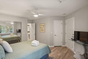 2 bedrooms, iron/ironing board, free WiFi, bed sheets