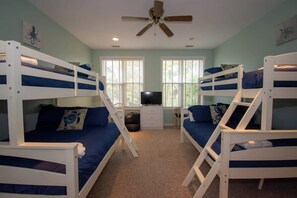 4 chambres, fer et planche à repasser, accès au Wi-Fi (inclus)